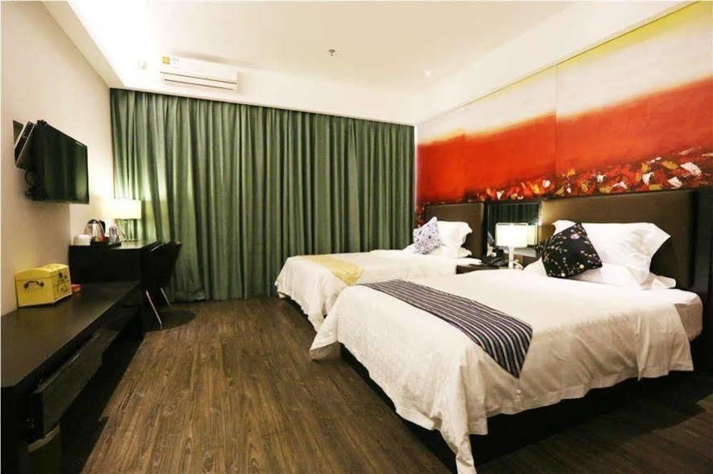 Sotel Inn Hotel San Yuan Li Branch Гуанчжоу Екстер'єр фото